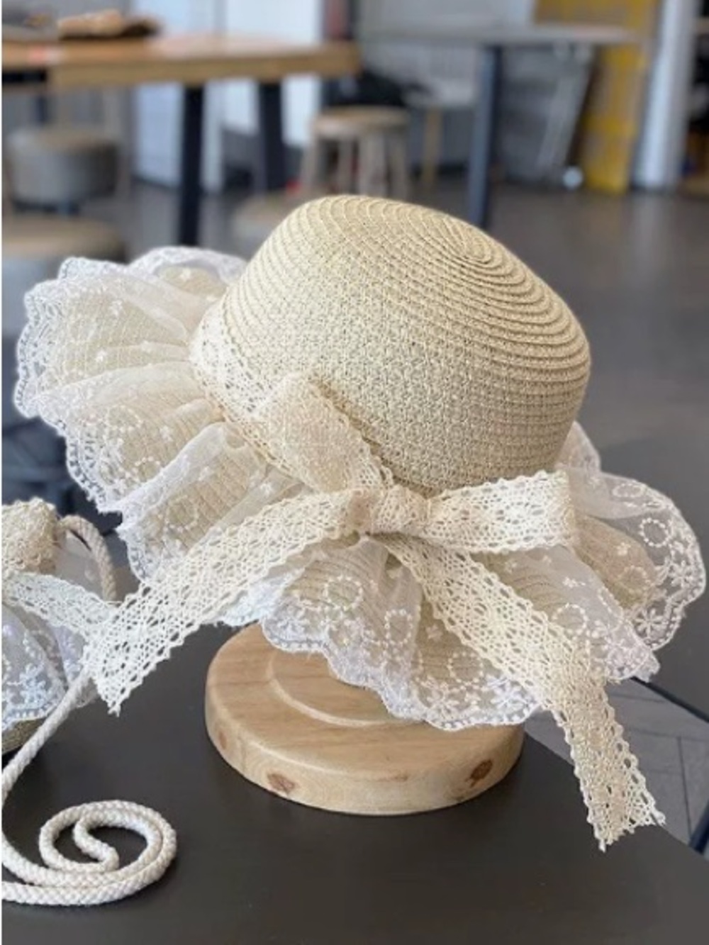 Cream Lace Straw Sun Hat